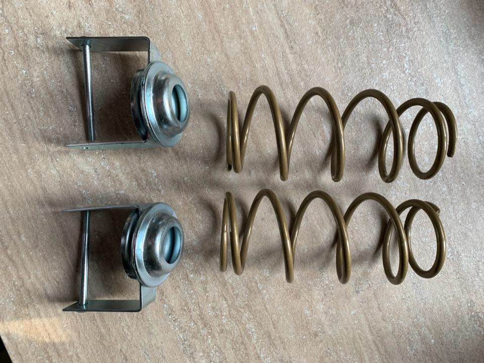 ressort train arri�re 205