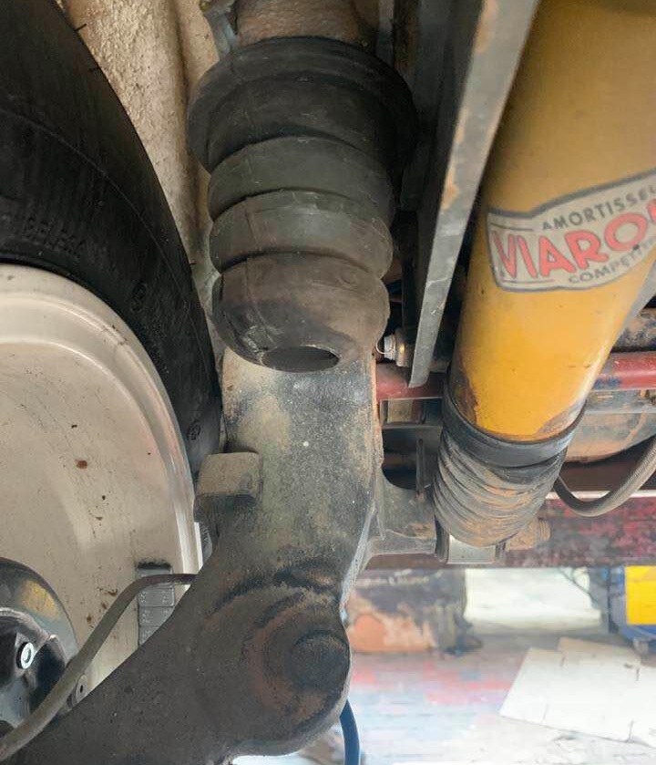 butée train arriere 205