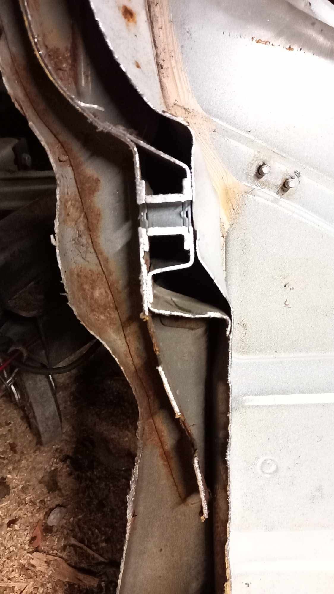 fixation train AR 205