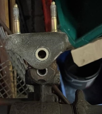 fixation train arrière 309