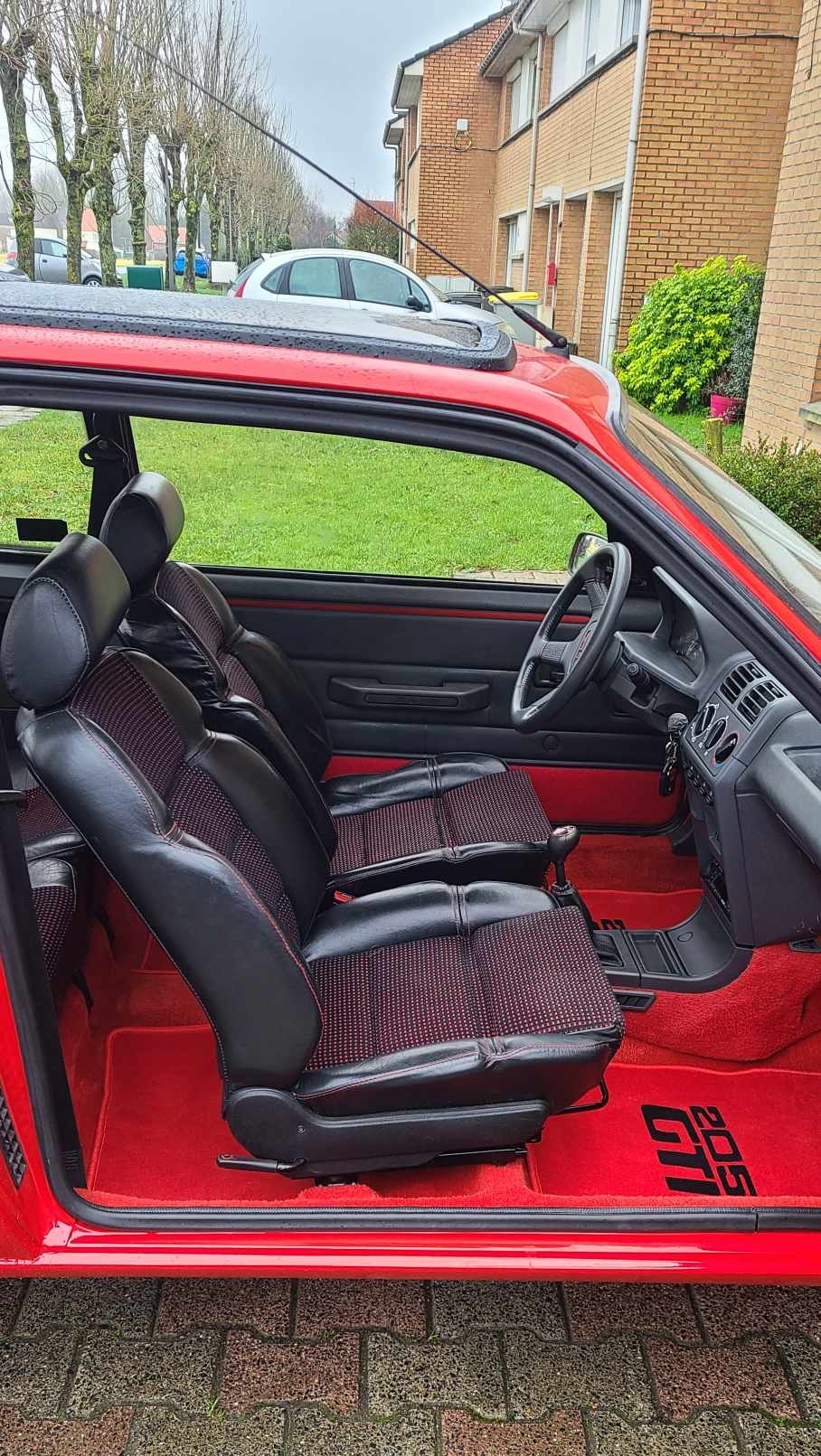 Renovation 205GTi - Photo 138