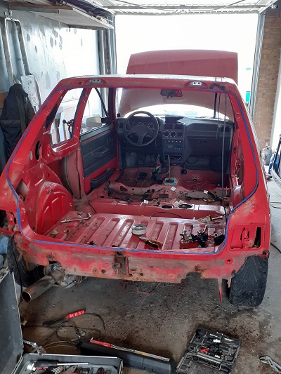 R�novation 205 GTi Photo 7