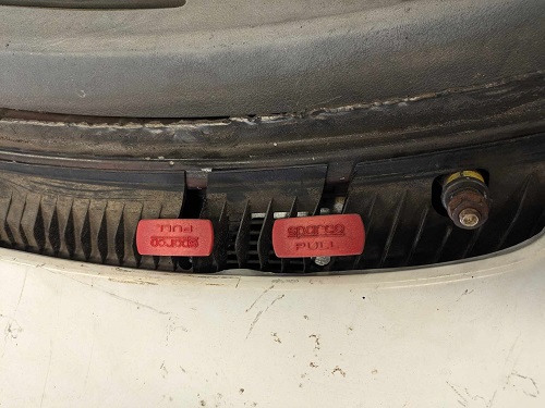 montage extincteur 205 rallye