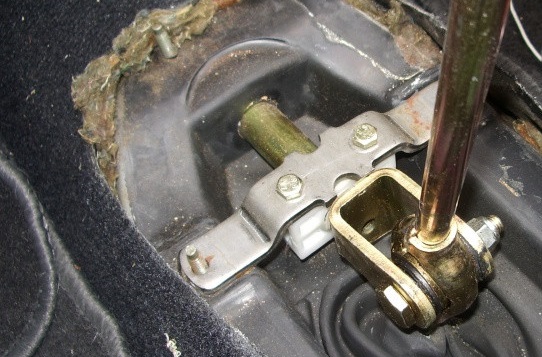 entretoise de levier de vitesse 205